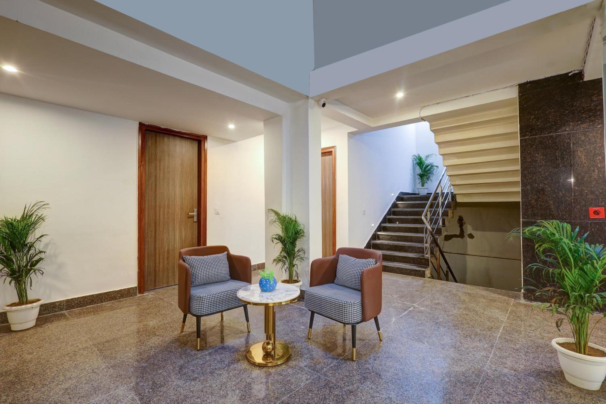 1Bhk Suites Opp Marriott - Huda City Centre Gurgaon Exterior photo